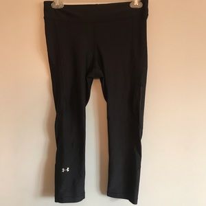 UA running capris